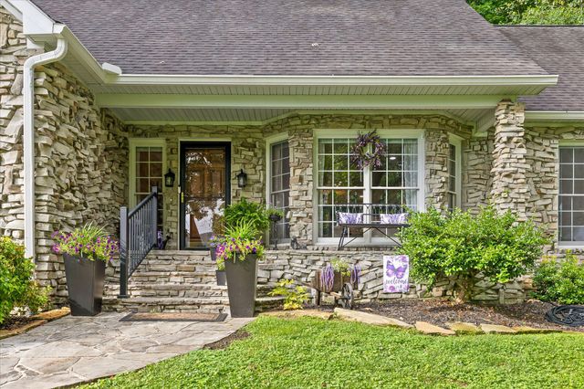 706 Contour Avenue, South Pittsburg, TN 37380
