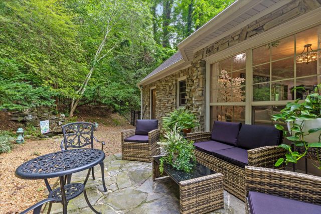 706 Contour Avenue, South Pittsburg, TN 37380