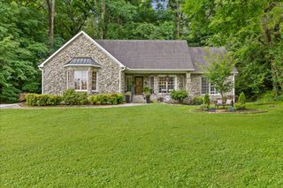 706 Contour Avenue, South Pittsburg, TN 37380