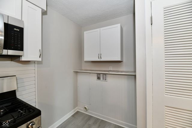 4928 Oaknoll Drive, Indianapolis, IN 46221