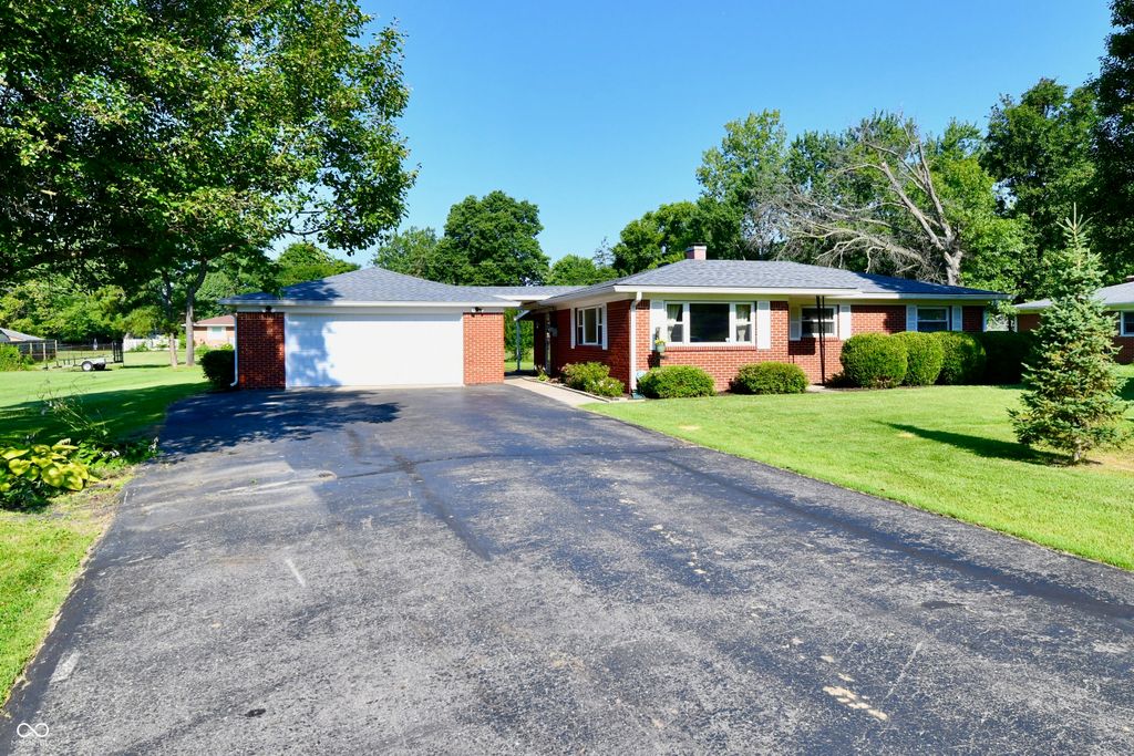 4928 Oaknoll Drive, Indianapolis, IN 46221