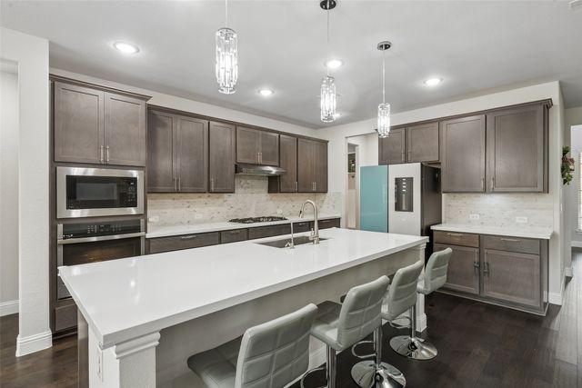 2320 Portsmouth Drive, Mckinney, TX 75071