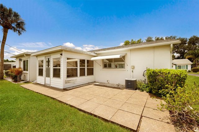 5994 HIBISCUS DRIVE, Bradenton, FL 34207
