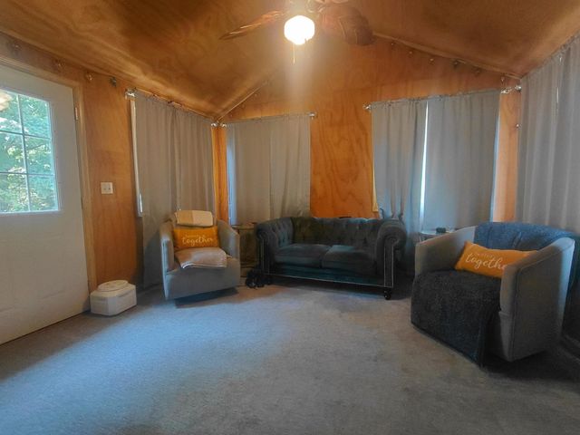 237 Vulpine Drive, Valparaiso, IN 46385