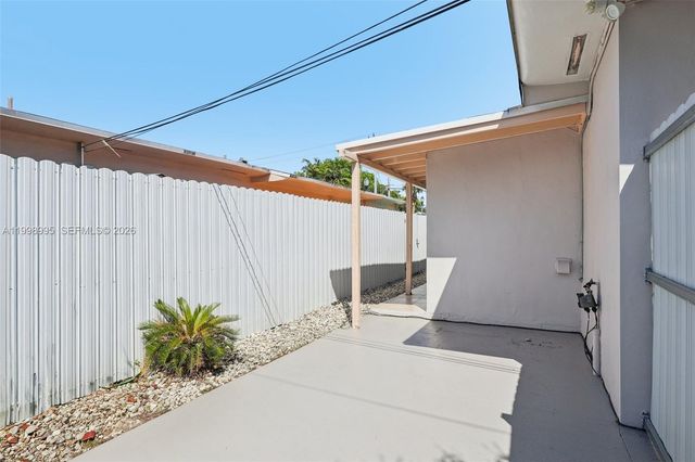 1682 NE 124th Ln, North Miami, FL 33181