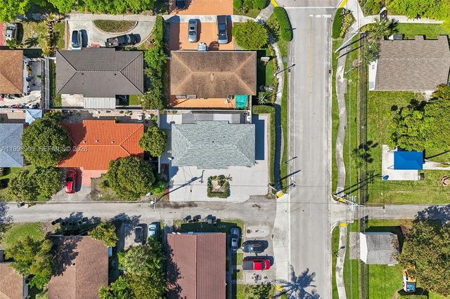 1682 NE 124th Ln, North Miami, FL 33181