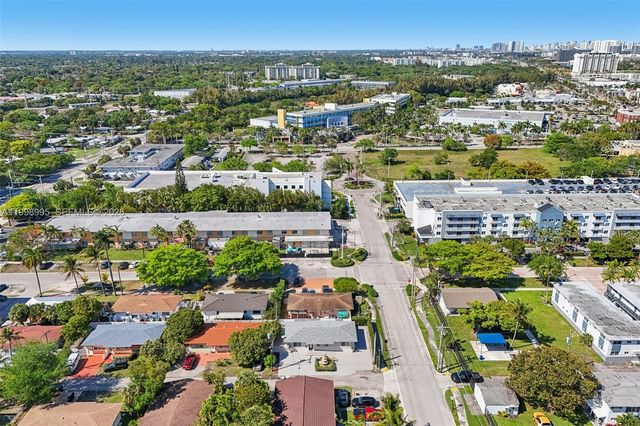 1682 NE 124th Ln, North Miami, FL 33181