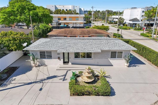 1682 NE 124th Ln, North Miami, FL 33181