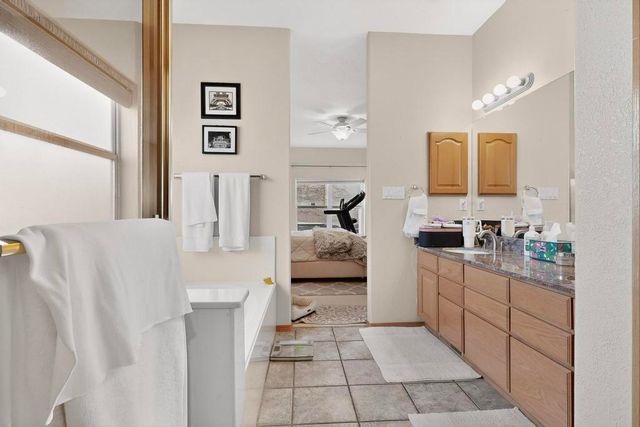 5600 Brockton Court NE, Albuquerque, NM 87111