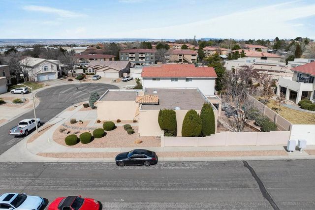 5600 Brockton Court NE, Albuquerque, NM 87111