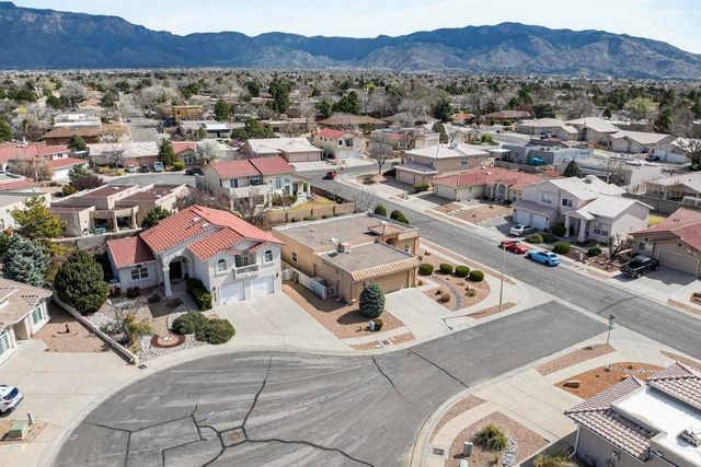 5600 Brockton Court NE, Albuquerque, NM 87111