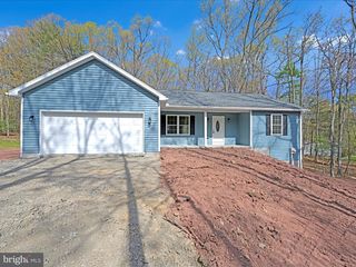 2421 RUNNING BEAR COVE, Auburn, PA 17922