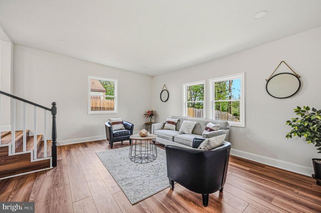 102 ROBINSON DR, New Castle, DE 19720