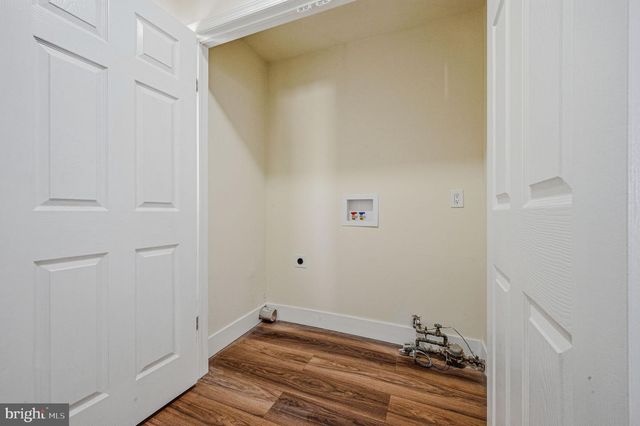 102 ROBINSON DR, New Castle, DE 19720