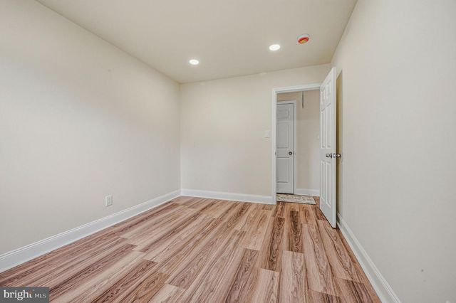 102 ROBINSON DR, New Castle, DE 19720