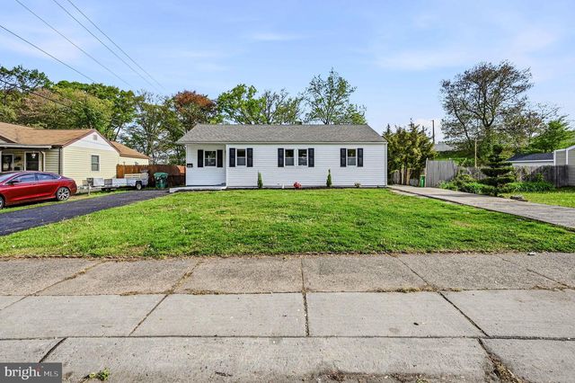 102 ROBINSON DR, New Castle, DE 19720