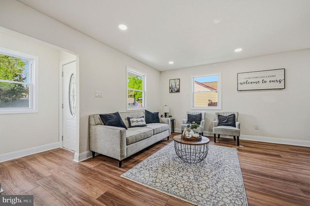 102 ROBINSON DR, New Castle, DE 19720