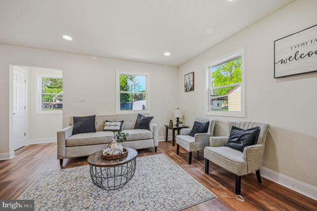 102 ROBINSON DR, New Castle, DE 19720