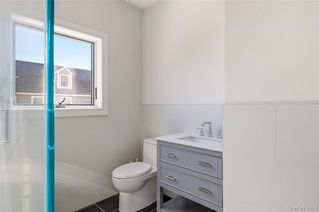 56 Suffolk Road, Island Park, NY 11558