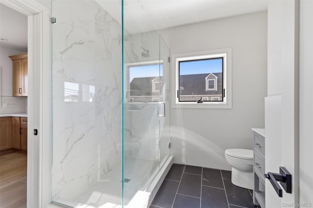 56 Suffolk Road, Island Park, NY 11558