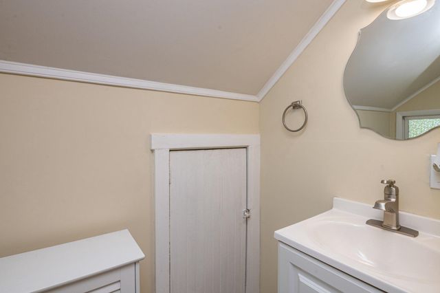 940 UNGER LN, Boyertown, PA 19512