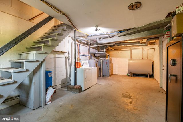 940 UNGER LN, Boyertown, PA 19512