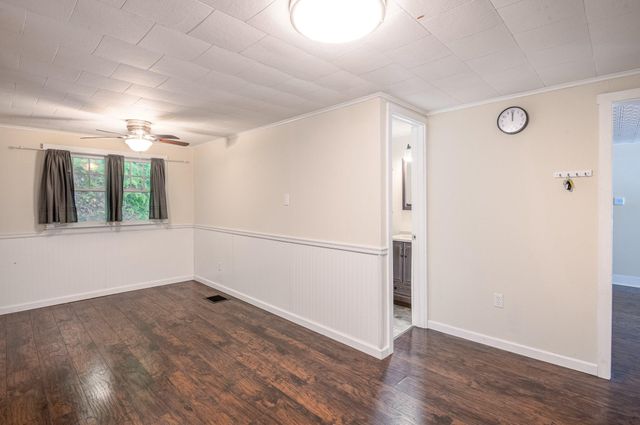 940 UNGER LN, Boyertown, PA 19512