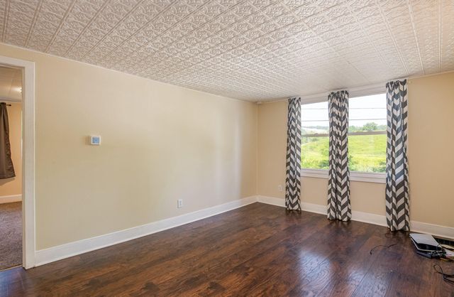 940 UNGER LN, Boyertown, PA 19512