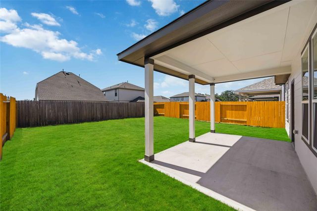 1060 Lilly Lane, Bellville, TX 77418