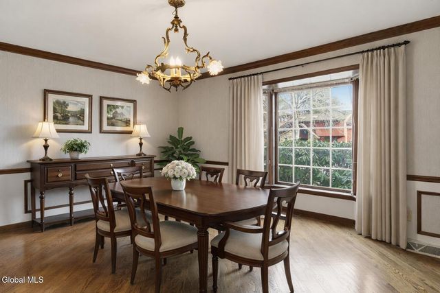 23 Fairway Court, Albany, NY 12208