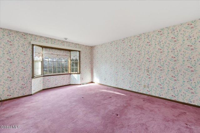 23 Fairway Court, Albany, NY 12208