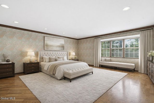 23 Fairway Court, Albany, NY 12208