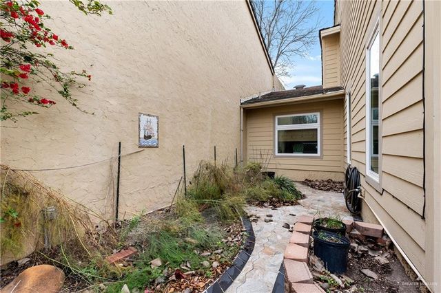 111 Santa Ana Avenue, Rancho Viejo, TX 78006