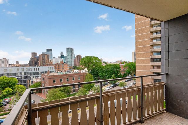 410 Groveland Avenue 702, Minneapolis, MN 55403