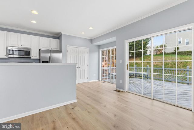 3971 HARTLAKE ST, Woodbridge, VA 22192