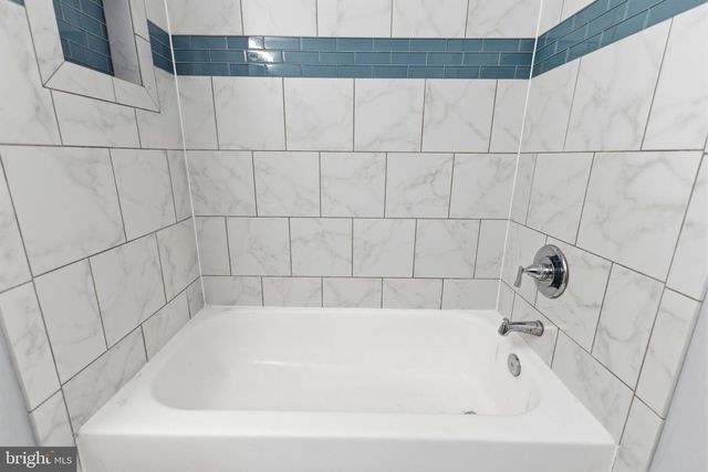 3971 HARTLAKE ST, Woodbridge, VA 22192