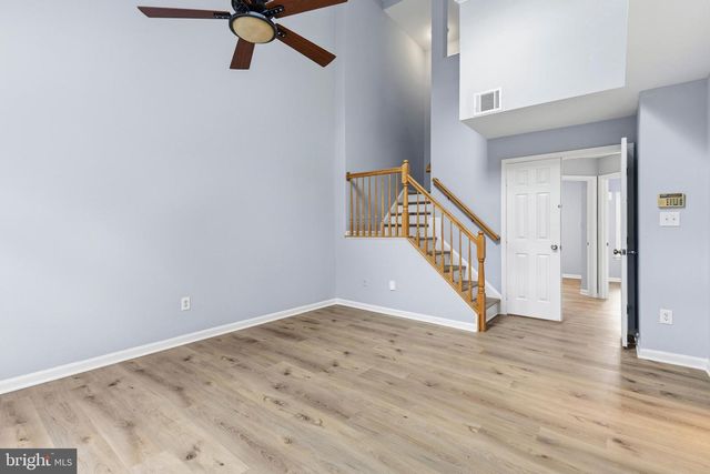 3971 HARTLAKE ST, Woodbridge, VA 22192