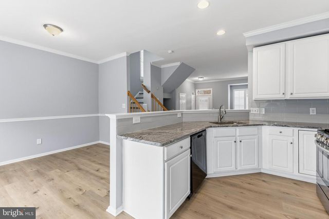 3971 HARTLAKE ST, Woodbridge, VA 22192