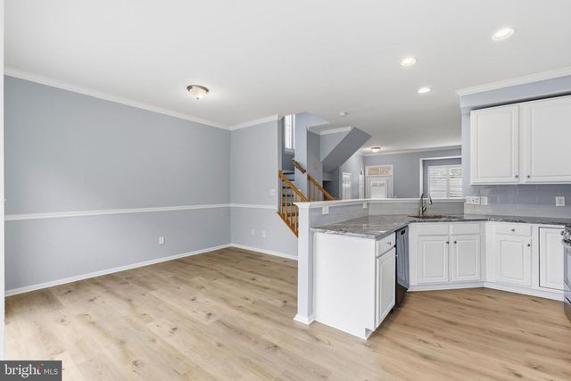 3971 HARTLAKE ST, Woodbridge, VA 22192