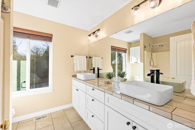 1312 203rd Avenue E, Lake Tapps, WA 98391