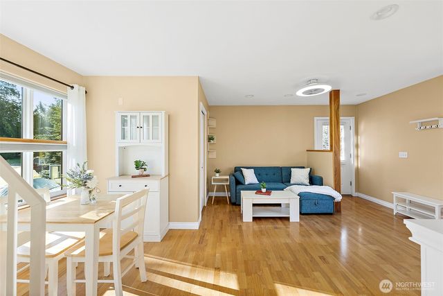 1312 203rd Avenue E, Lake Tapps, WA 98391