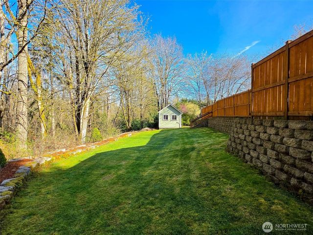 1312 203rd Avenue E, Lake Tapps, WA 98391