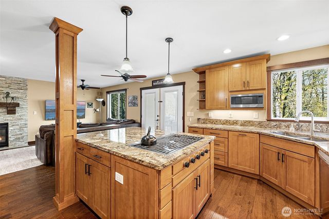 1312 203rd Avenue E, Lake Tapps, WA 98391