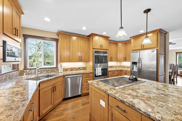 1312 203rd Avenue E, Lake Tapps, WA 98391