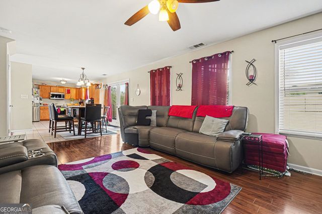 207 Logan Creek Lane, Dallas, GA 30132