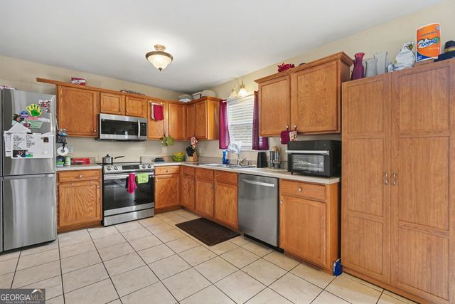 207 Logan Creek Lane, Dallas, GA 30132