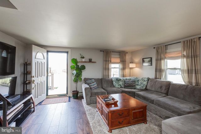 45 PLUM ST, Lititz, PA 17543