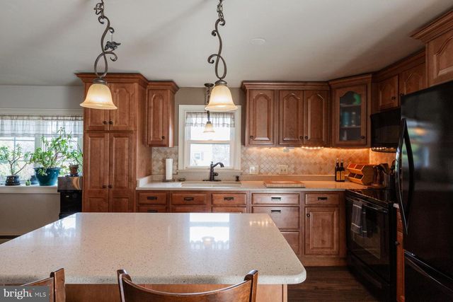 45 PLUM ST, Lititz, PA 17543