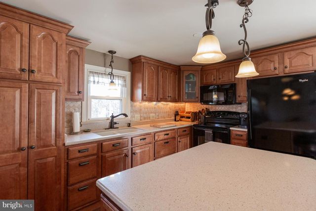 45 PLUM ST, Lititz, PA 17543