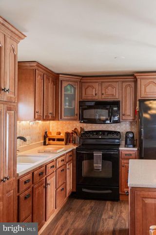 45 PLUM ST, Lititz, PA 17543